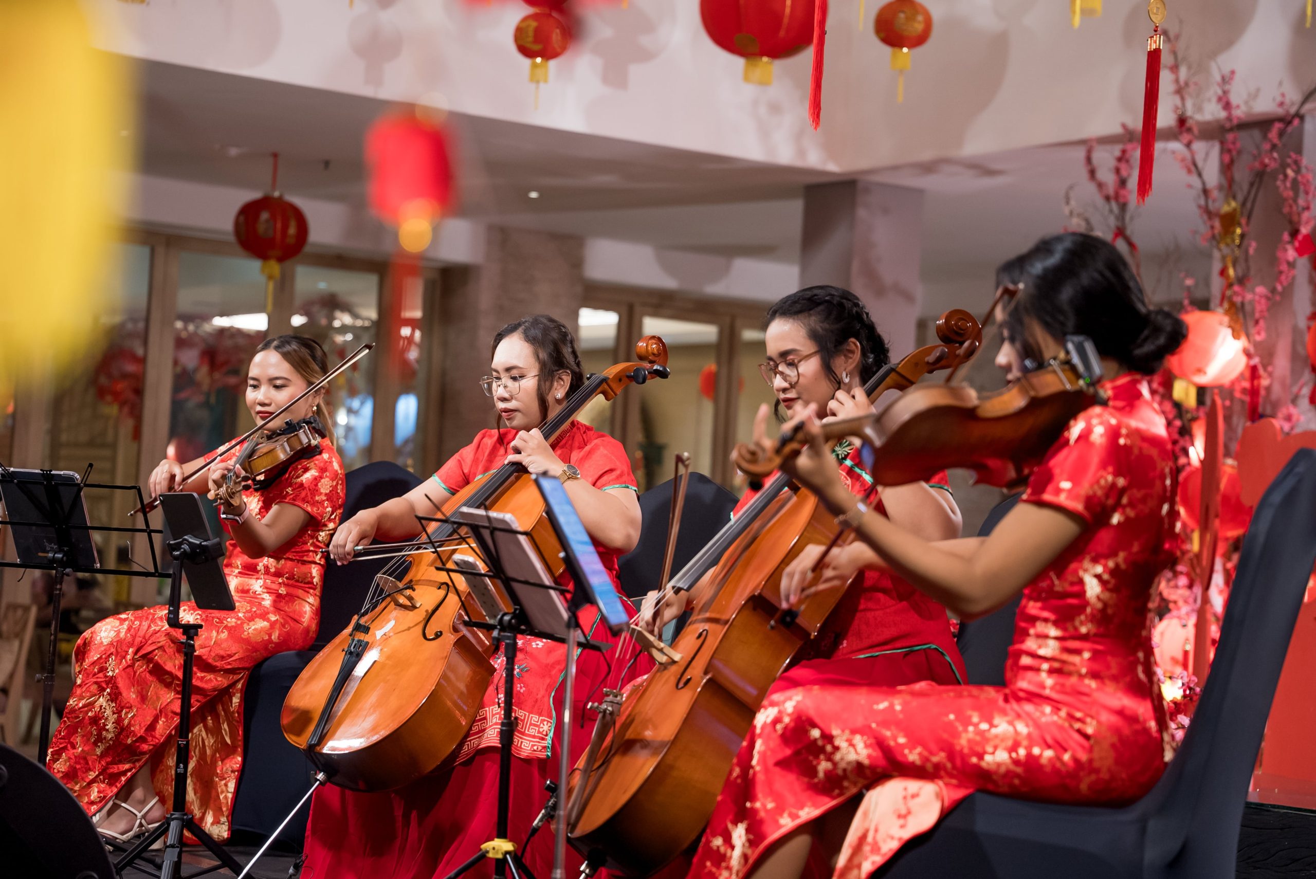 baliyo string lunar new year party